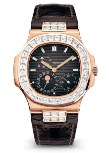 Patek Philippe Nautilus Ref. 5724R-001 Rose Gold - Face