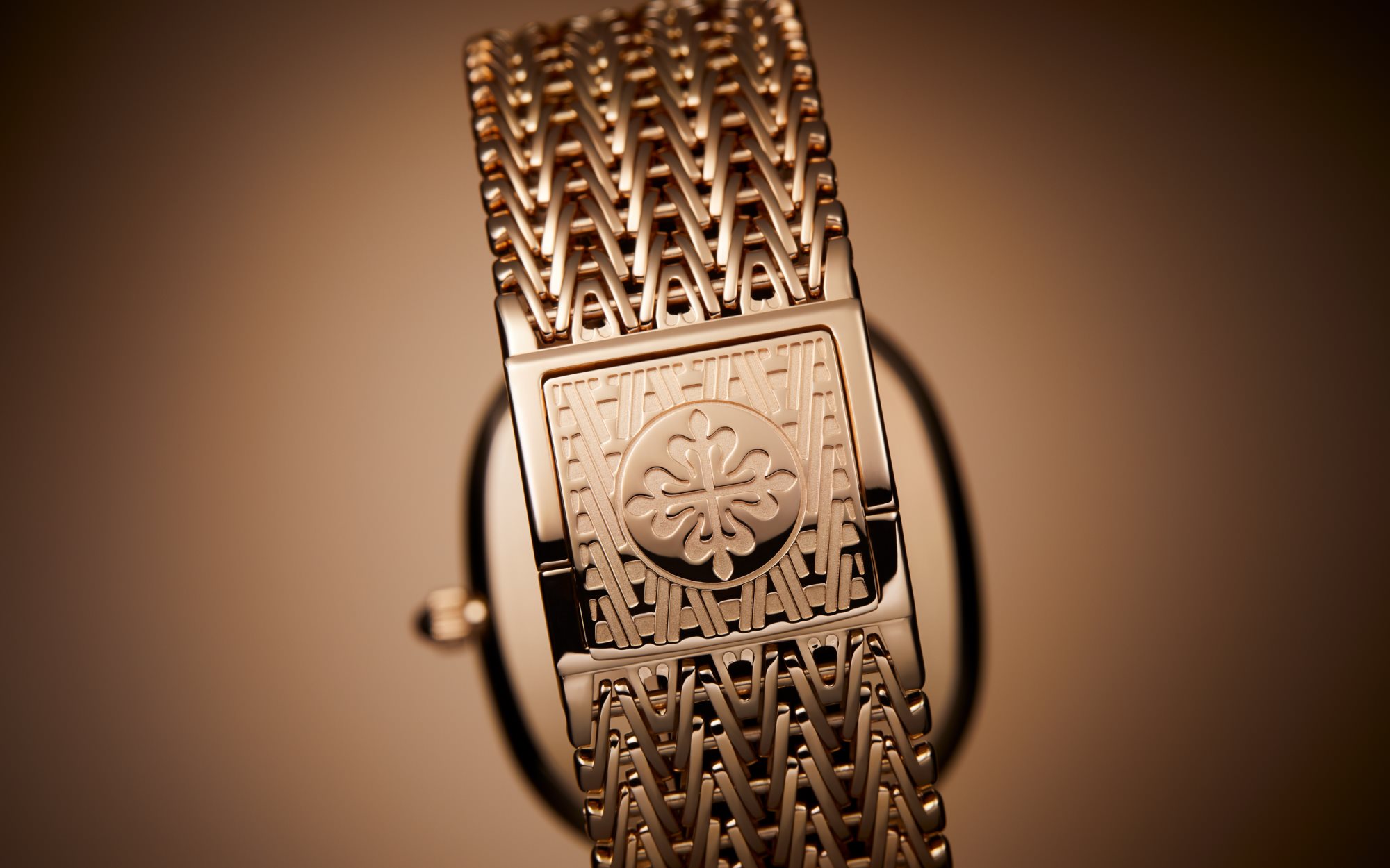 patek-philippe-golden-ellipse-ref-5738-1r-001-rose-gold