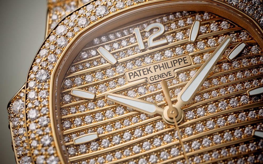 Patek Philippe | Ladies' Nautilus Rose Gold 7118/1450R-001