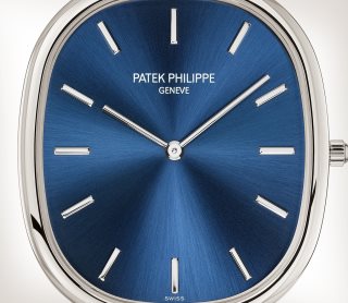 Patek Philippe Calatrava 5227G-010 White Gold with Black Dial & Black Leather New Full Set 2021Patek Philippe Nautilus 5726A