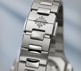 Patek Philippe Cubitus Мод. 5821/1A-001 Нержавеющая сталь - Aртистический