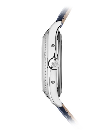 Patek Philippe Nautilus 5711/1a - White Dial - Full Set New 2016Patek Philippe Twenty-4 Quartz Steel & Diamonds Grey Dial Ref.4910/10A-010