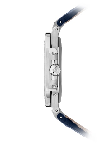 Patek Philippe BOX & PAPERS Nautilus 5712 in Steel Case on Bracelet