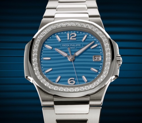 Patek Philippe Nautilus Ref. 7010/1G-013 Oro bianco